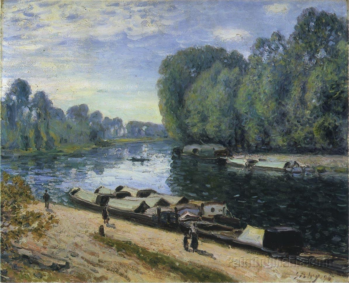 Boats on the Loing River