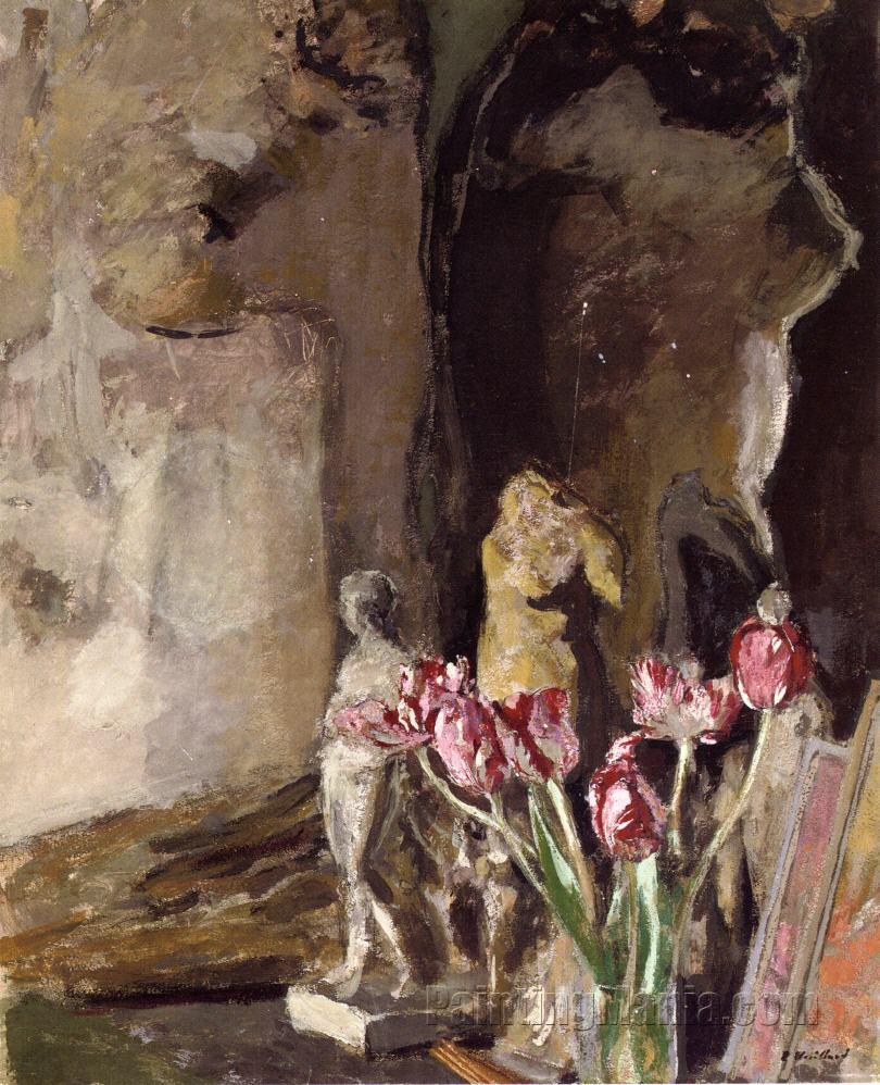 Tulips and Statuettes